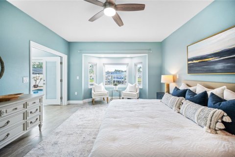 House in Tampa, Florida 7 bedrooms, 472.97 sq.m. № 1648332 - photo 23