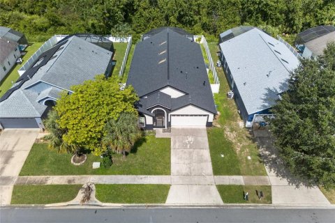 Casa en venta en Kissimmee, Florida, 5 dormitorios, 198.44 m2 № 2387382 - foto 3