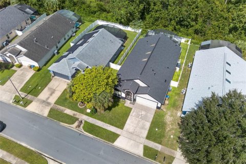 Casa en venta en Kissimmee, Florida, 5 dormitorios, 198.44 m2 № 2387382 - foto 5