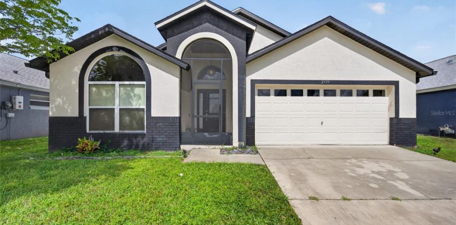 Casa en Kissimmee, Florida 5 dormitorios, 198.44 m2 № 2387382