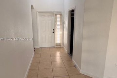 Casa en alquiler en Homestead, Florida, 3 dormitorios, 152.73 m2 № 2031049 - foto 16