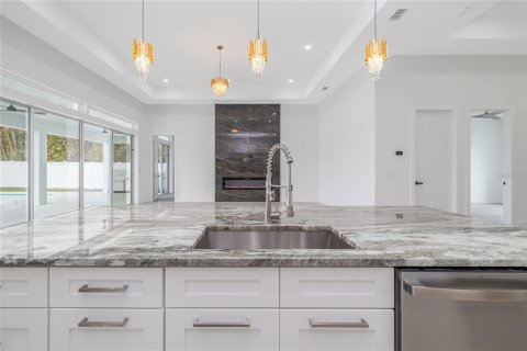 Villa ou maison à vendre à Palm Coast, Floride: 4 chambres, 237.46 m2 № 2308351 - photo 13