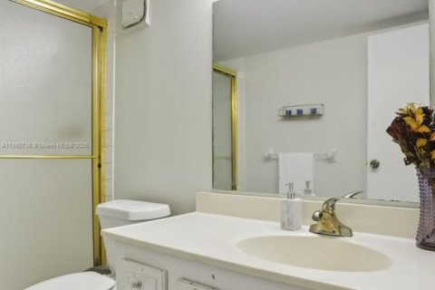 Condo in Margate, Florida, 2 bedrooms  № 1924783 - photo 14