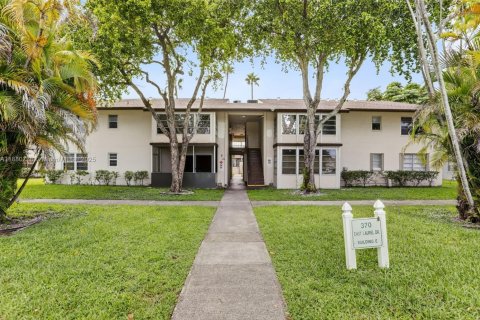 Condo in Margate, Florida, 2 bedrooms  № 1924783 - photo 3
