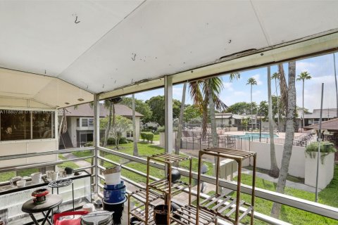 Condo in Margate, Florida, 2 bedrooms  № 1924783 - photo 15