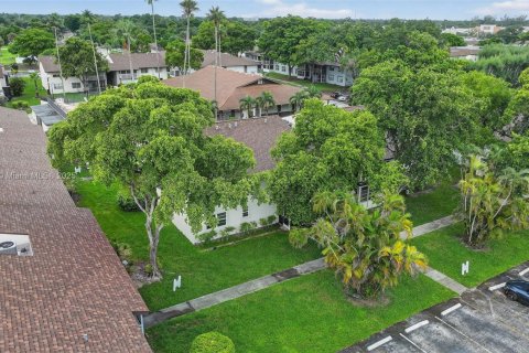 Condo in Margate, Florida, 2 bedrooms  № 1924783 - photo 22
