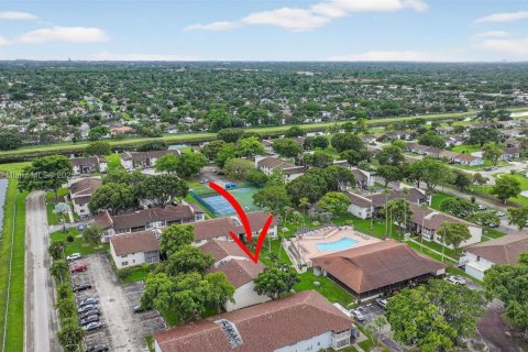 Condo in Margate, Florida, 2 bedrooms  № 1924783 - photo 19