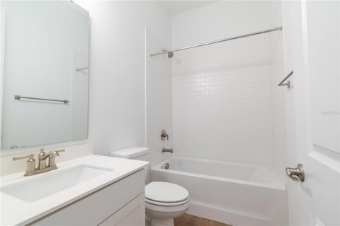 Villa ou maison à louer à Merrit Island, Floride: 4 chambres, 241.55 m2 № 2101627 - photo 22