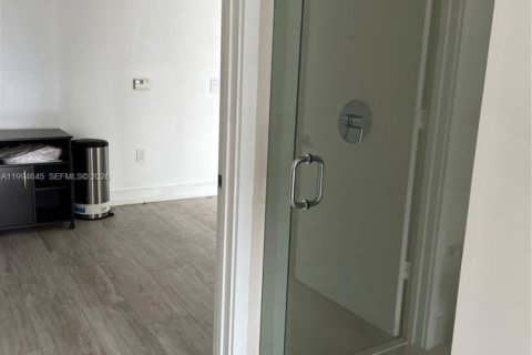 Condominio en venta en Miami, Florida, 2 dormitorios, 100.43 m2 № 2056321 - foto 27