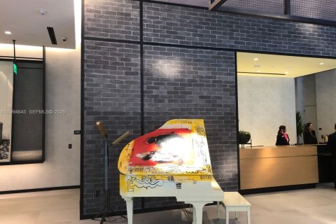 Condominio en venta en Miami, Florida, 2 dormitorios, 100.43 m2 № 2056321 - foto 13