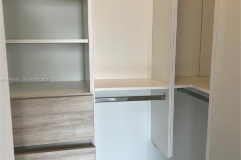 Condominio en venta en Miami, Florida, 2 dormitorios, 100.43 m2 № 2056321 - foto 3