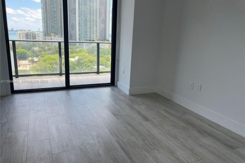 Condominio en venta en Miami, Florida, 2 dormitorios, 100.43 m2 № 2056321 - foto 7