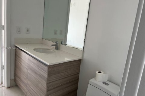 Condominio en venta en Miami, Florida, 2 dormitorios, 100.43 m2 № 2056321 - foto 28