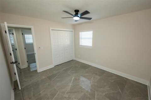Casa en venta en Tampa, Florida, 4 dormitorios, 134.71 m2 № 1850252 - foto 30