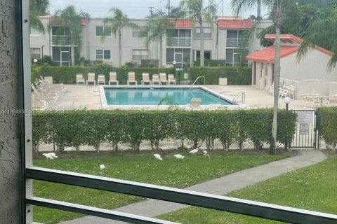 Copropriété à louer à Tamarac, Floride: 2 chambres, 86.03 m2 № 2062530 - photo 8