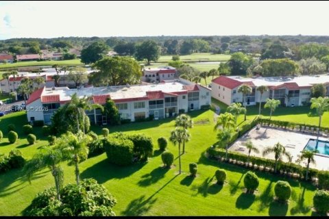 Copropriété à louer à Tamarac, Floride: 2 chambres, 86.03 m2 № 2062530 - photo 2