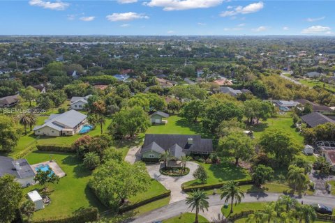 Casa en venta en Homestead, Florida, 4 dormitorios, 285.58 m2 № 2058766 - foto 23