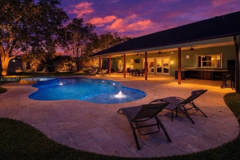 Casa en venta en Homestead, Florida, 4 dormitorios, 285.58 m2 № 2058766 - foto 3