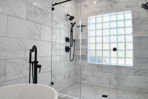 Casa en venta en Homestead, Florida, 4 dormitorios, 285.58 m2 № 2058766 - foto 17