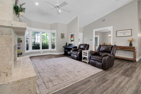 Casa en venta en Homestead, Florida, 4 dormitorios, 285.58 m2 № 2058766 - foto 19