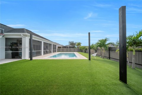 Купить виллу или дом в Кейп-Корал, Флорида 3 спальни, 204.38м2, № 2007259 - фото 20