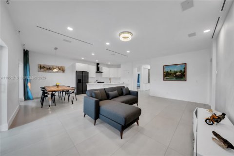 Купить виллу или дом в Кейп-Корал, Флорида 3 спальни, 204.38м2, № 2007259 - фото 9