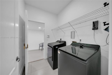 Купить виллу или дом в Кейп-Корал, Флорида 3 спальни, 204.38м2, № 2007259 - фото 22