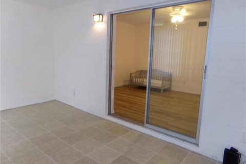 Copropriété à vendre à Clearwater, Floride: 1 chambre, 76.64 m2 № 2093662 - photo 14