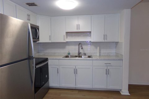 Copropriété à vendre à Clearwater, Floride: 1 chambre, 76.64 m2 № 2093662 - photo 4