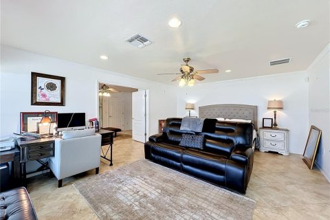 Villa ou maison à vendre à Orlando, Floride: 3 chambres, 281.12 m2 № 2287281 - photo 11