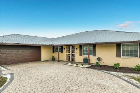 Villa ou maison à Orlando, Floride 3 chambres, 281.12 m2 № 2287281