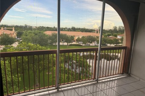 Copropriété à vendre à Miami, Floride: 2 chambres, 89 m2 № 1742409 - photo 4