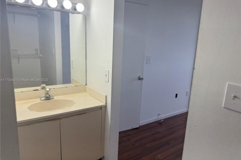 Copropriété à vendre à Miami, Floride: 2 chambres, 89 m2 № 1742409 - photo 17