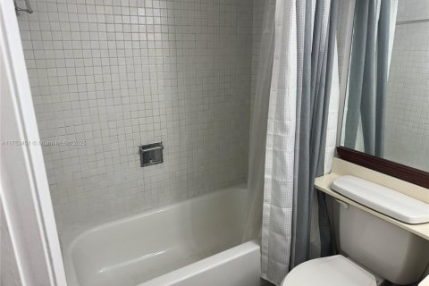 Copropriété à vendre à Miami, Floride: 2 chambres, 89 m2 № 1742409 - photo 26