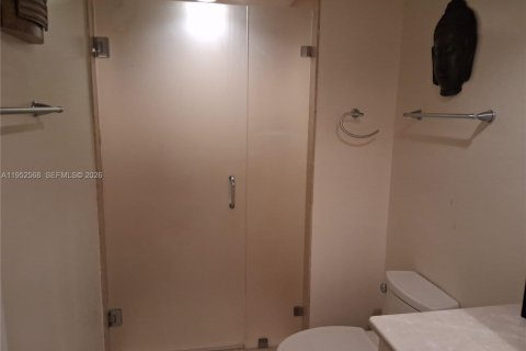 Condominio en venta en Pembroke Pines, Florida, 2 dormitorios № 2008694 - foto 15