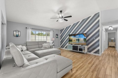 Casa en venta en Orlando, Florida, 3 dormitorios, 154.78 m2 № 1914676 - foto 7