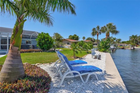 Villa ou maison à vendre à Saint Petersburg, Floride: 3 chambres, 191.56 m2 № 2430915 - photo 30