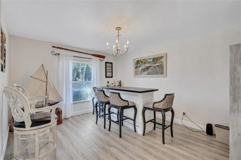 Villa ou maison à vendre à Saint Petersburg, Floride: 3 chambres, 191.56 m2 № 2430915 - photo 11