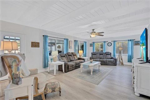 Villa ou maison à vendre à Saint Petersburg, Floride: 3 chambres, 191.56 m2 № 2430915 - photo 13
