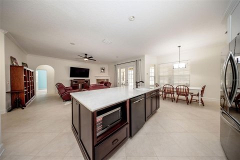 House in Sanford, Florida 5 bedrooms, 299.7 sq.m. № 1649140 - photo 17