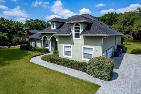 House in Sanford, Florida 5 bedrooms, 299.7 sq.m. № 1649140 - photo 4