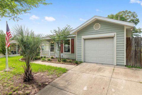 Villa ou maison à louer à Gainesville, Floride: 3 chambres, 109.35 m2 № 2394175 - photo 2