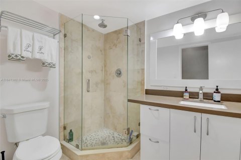 Купить кондоминиум в Майами, Флорида 2 спальни, 136.57м2, № 1833964 - фото 7
