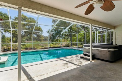 House in Spring Hill, Florida 4 bedrooms, 232.07 sq.m. № 2152031 - photo 22