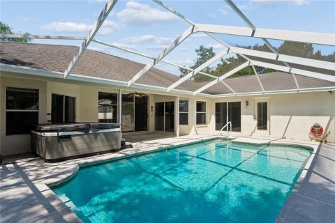 House in Spring Hill, Florida 4 bedrooms, 232.07 sq.m. № 2152031 - photo 21