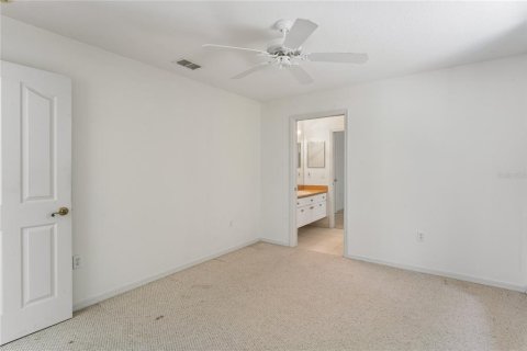 House in Spring Hill, Florida 4 bedrooms, 232.07 sq.m. № 2152031 - photo 26