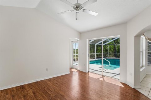 House in Spring Hill, Florida 4 bedrooms, 232.07 sq.m. № 2152031 - photo 14