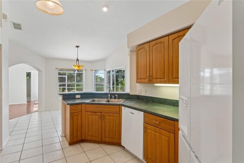 House in Spring Hill, Florida 4 bedrooms, 232.07 sq.m. № 2152031 - photo 17