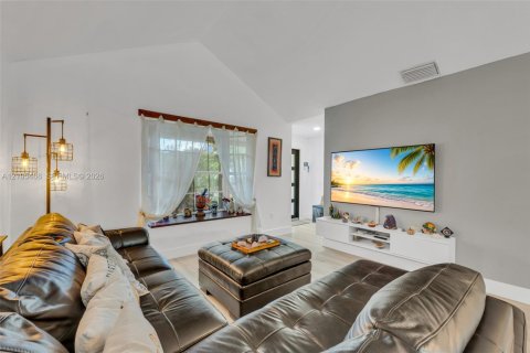 Villa ou maison à vendre à Miami, Floride: 3 chambres, 131.92 m2 № 2415995 - photo 20