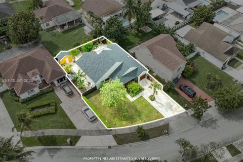 Villa ou maison à vendre à Miami, Floride: 3 chambres, 131.92 m2 № 2415995 - photo 6